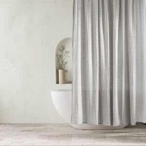 CASALUNA NWT waffle shower curtain light gray